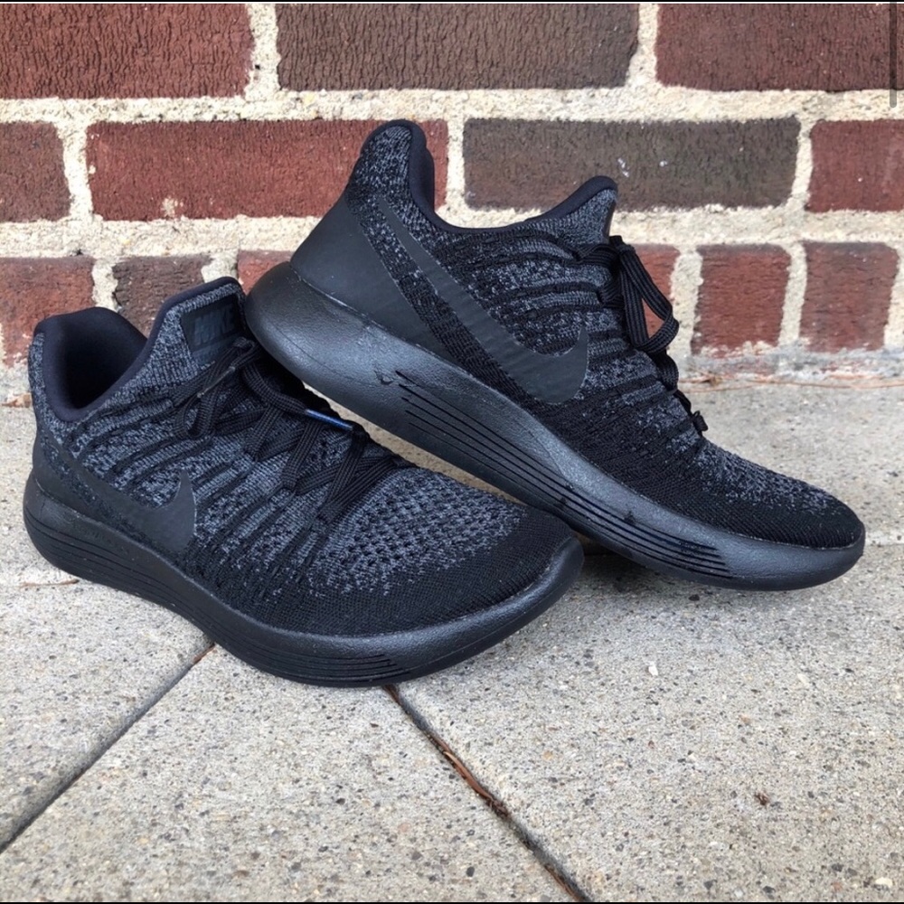 Nike Women’s Lunar Epic Low Flyknit 2